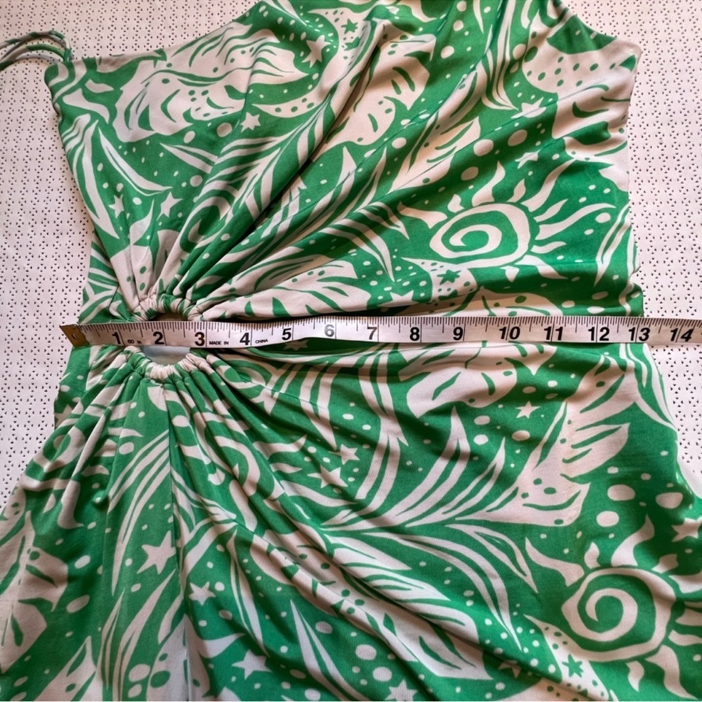 Saylor Kaegan One-Shoulder Dress in Kermit – Size M - Picture 8 of 14
